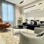 C Living - Executive - Aqiq