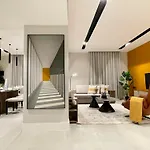 C Living - Executive - Aqiq