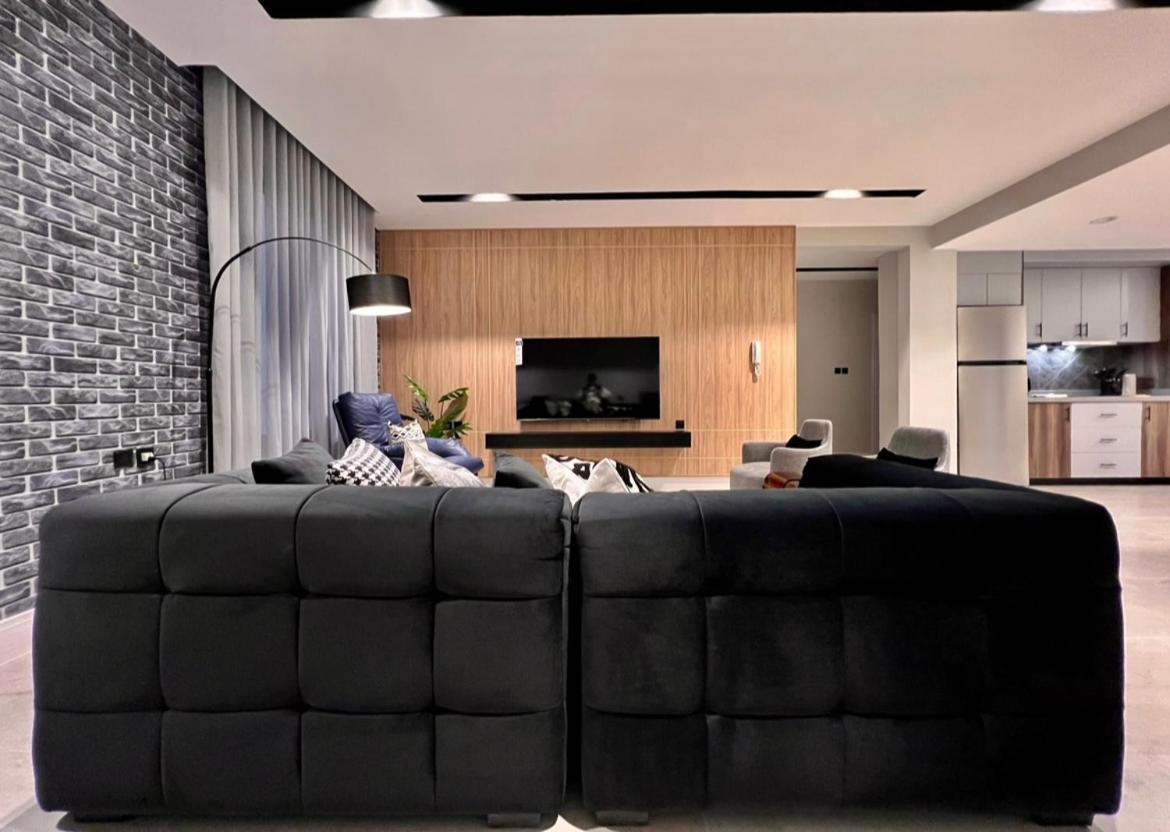 C Living - Executive - Aqiq *