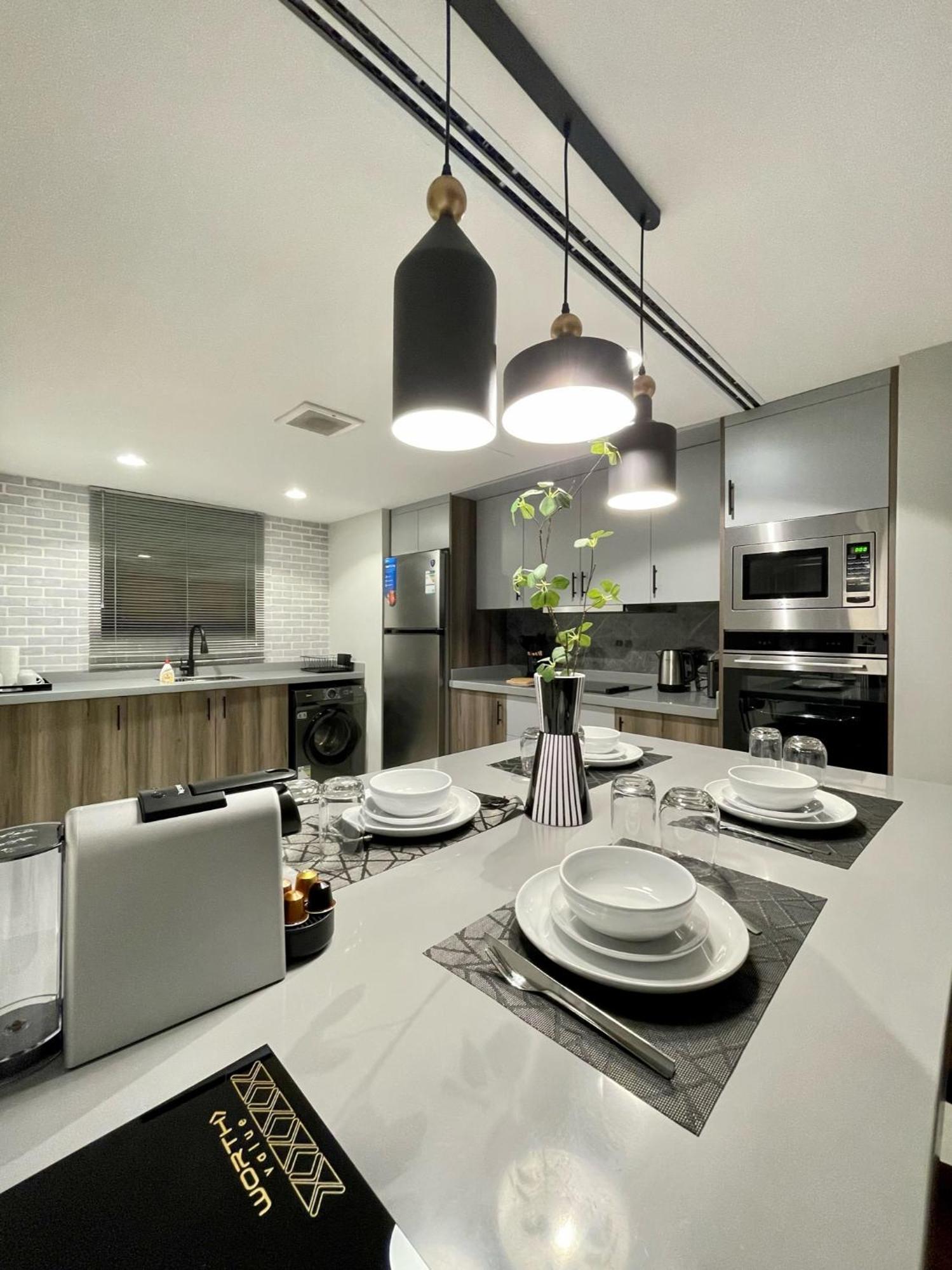Apartment C Living - Executive - Aqiq *
