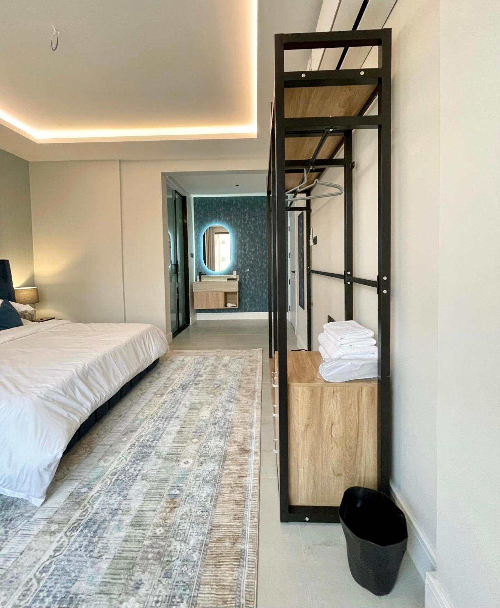 Apartment C Living - Executive - Aqiq *