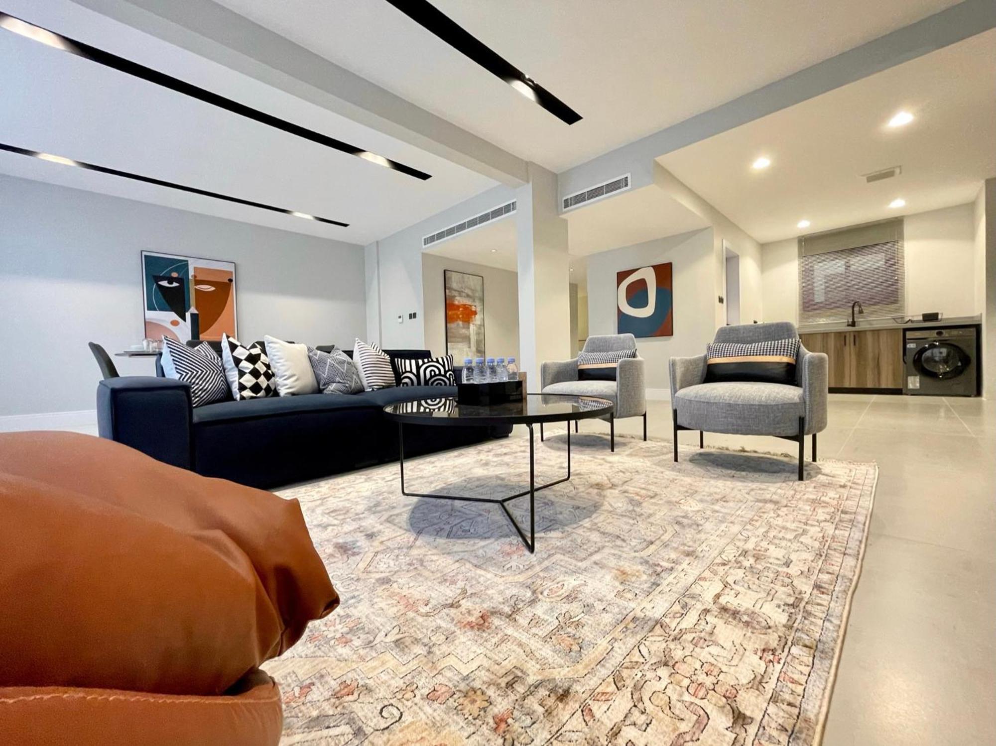 Apartment C Living - Executive - Aqiq