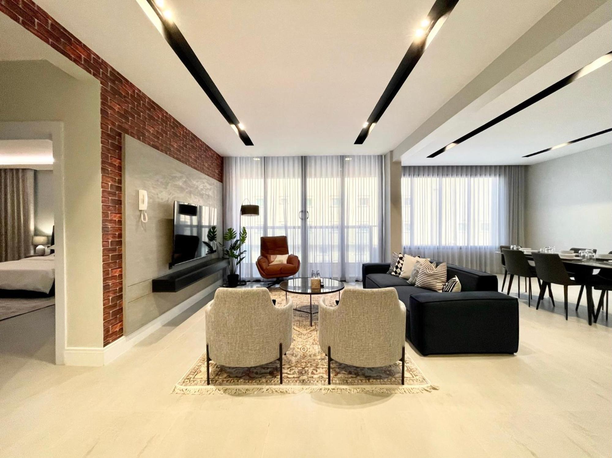 C Living - Executive - Aqiq Apartment *