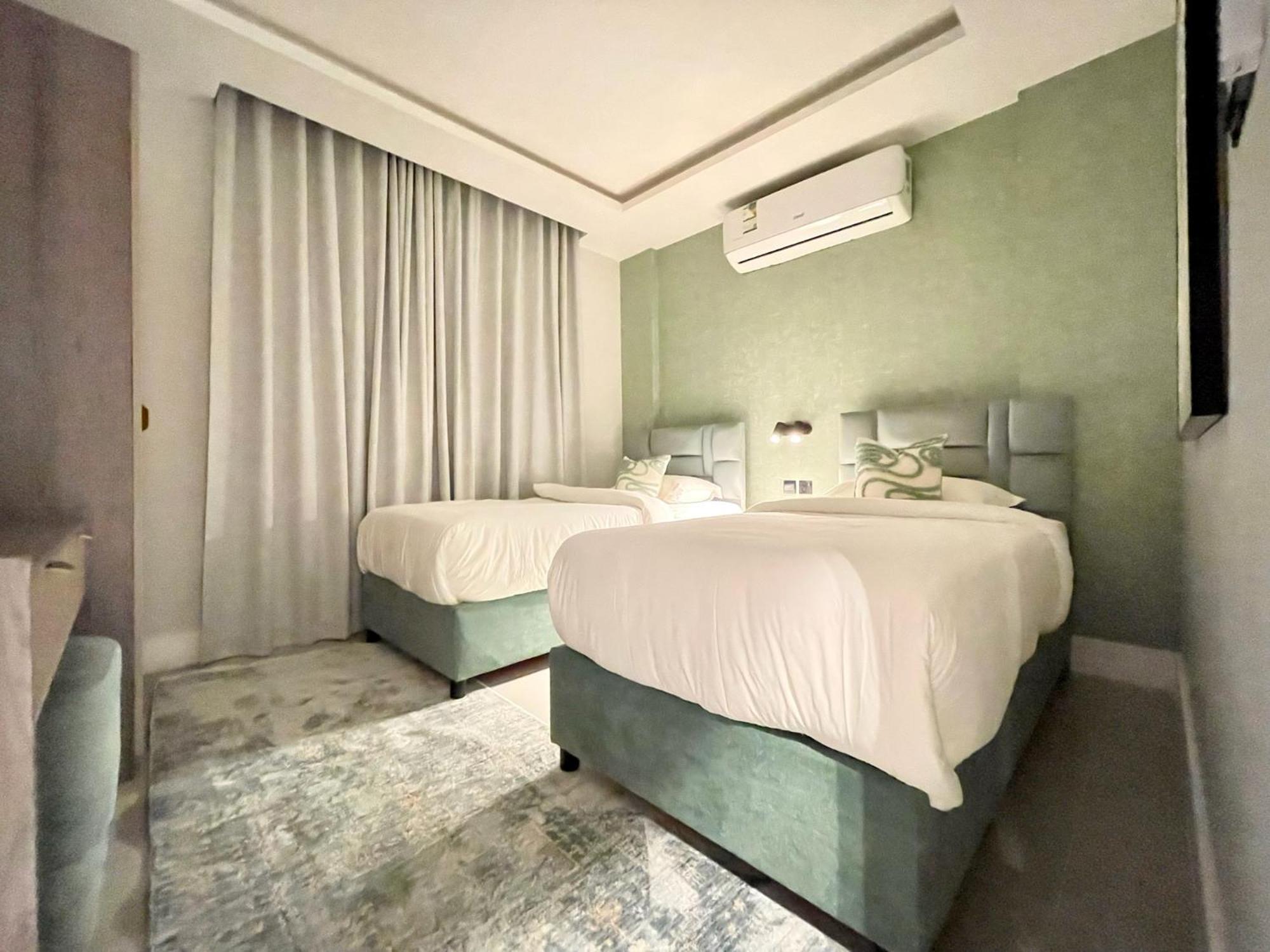 Apartment C Living - Executive - Aqiq